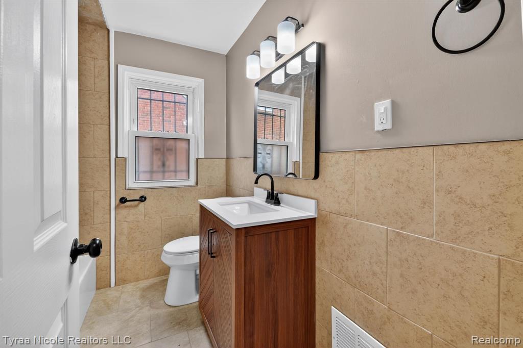 19750 Mark Twain Street, Detroit, MI 48235 — Photo 20