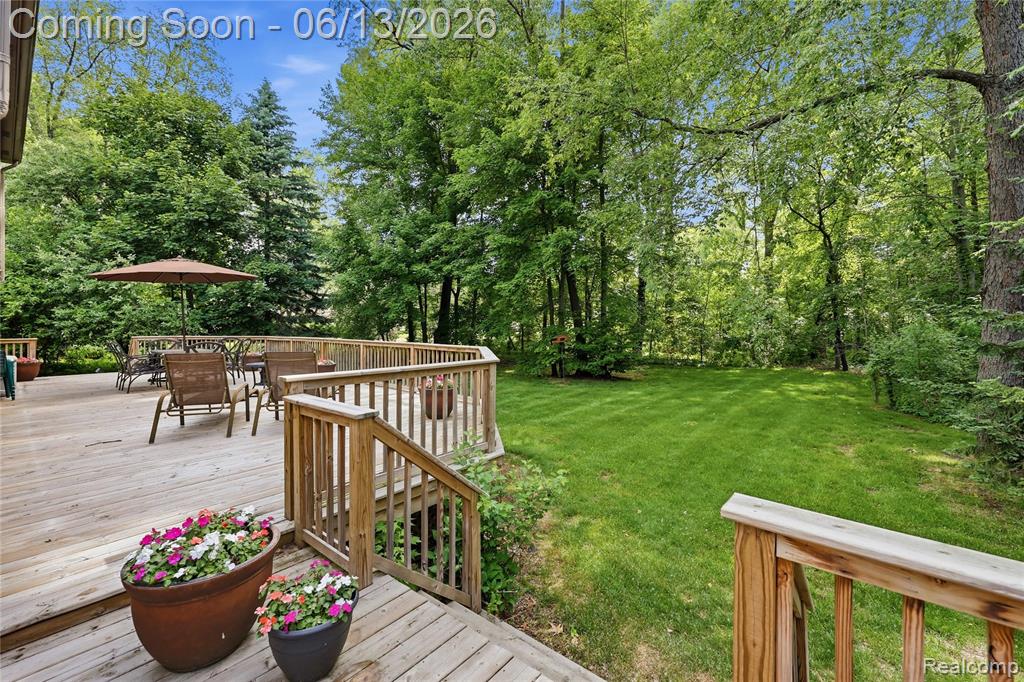 55380 Theo Drive, Shelby Twp, MI 48315 — Photo 44