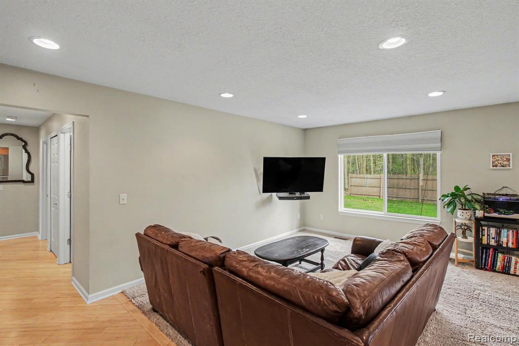 4394 Harrier Lane, Burton, MI 48519 — Photo 13
