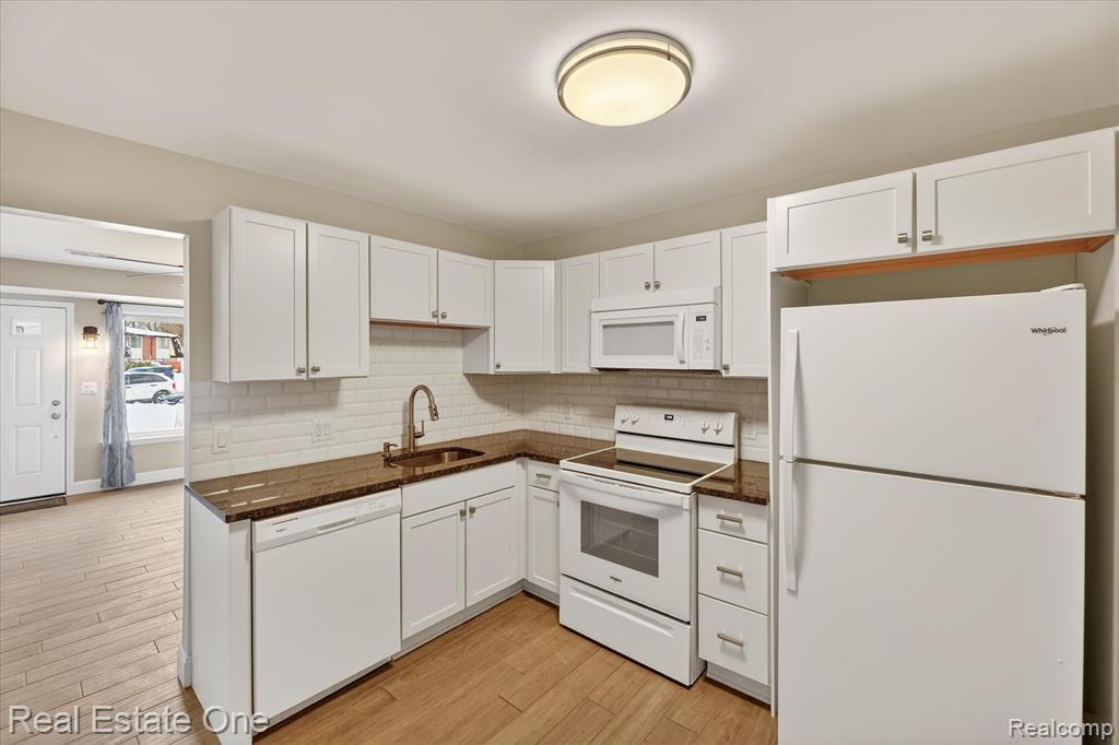 874 N Main Street, Milford, MI 48381 — Photo 9