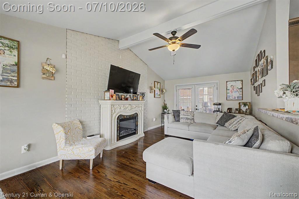 1596 W 13 Mile Road, Madison Heights, MI 48071 — Photo 2