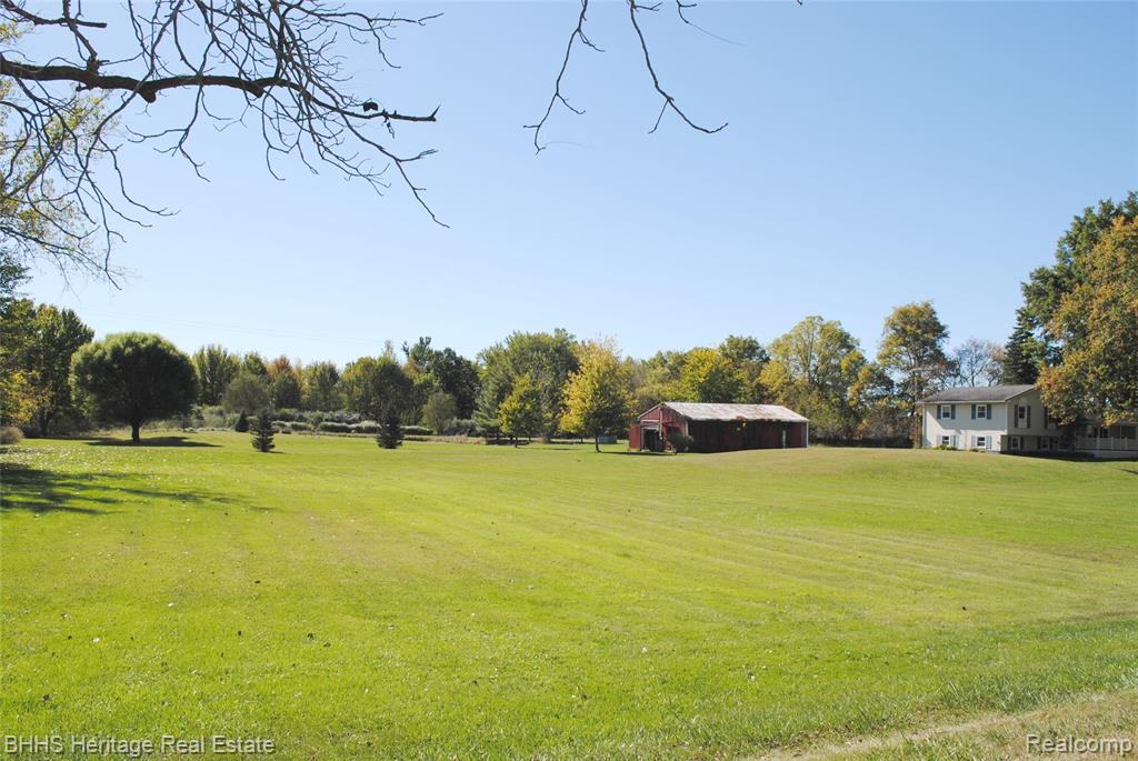 10755 Sober Road, Webberville, MI 48892 — Photo 17