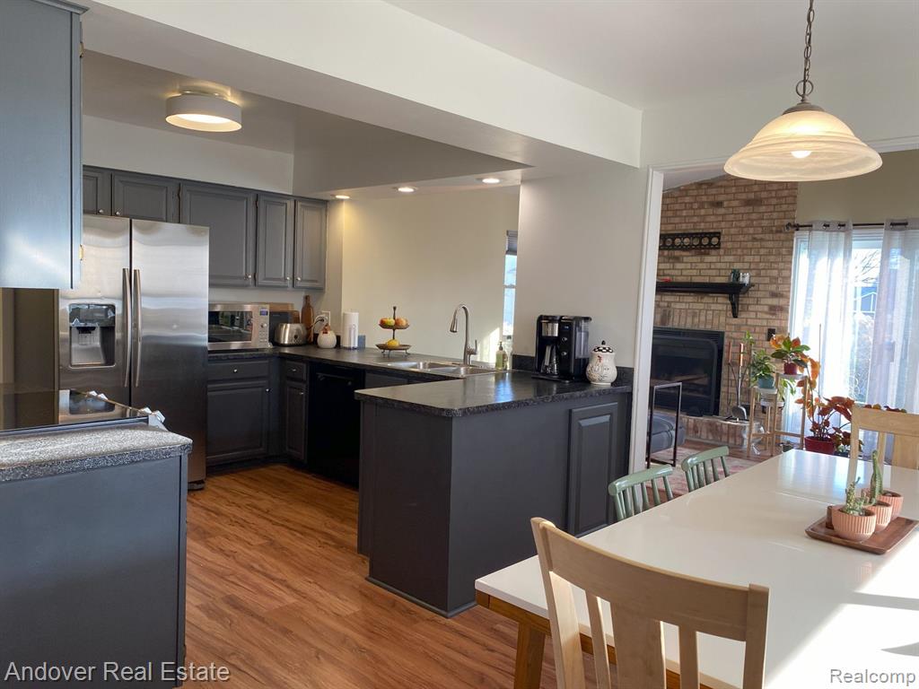1142 CELINA Court, Canton, MI 48187 — Photo 16