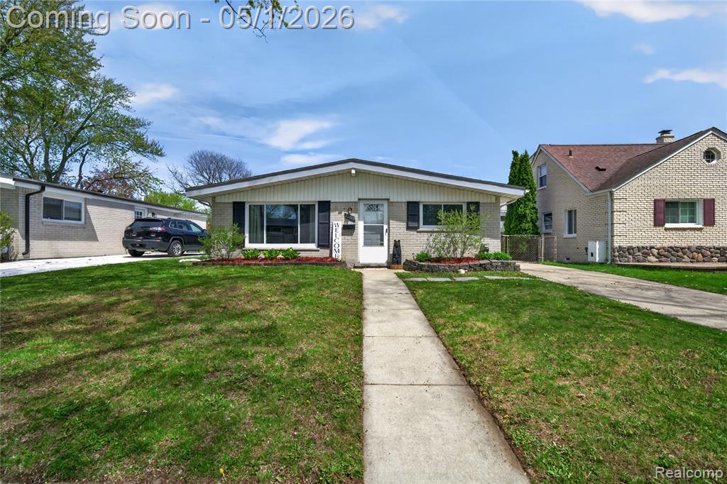 22813 Detour Street, Saint Clair Shores, MI 48082 — Photo 3
