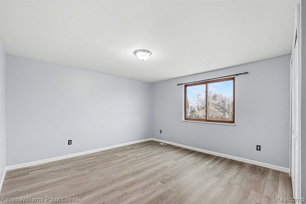 47064 Sarnus Drive, Macomb, MI 48044 — Photo 30
