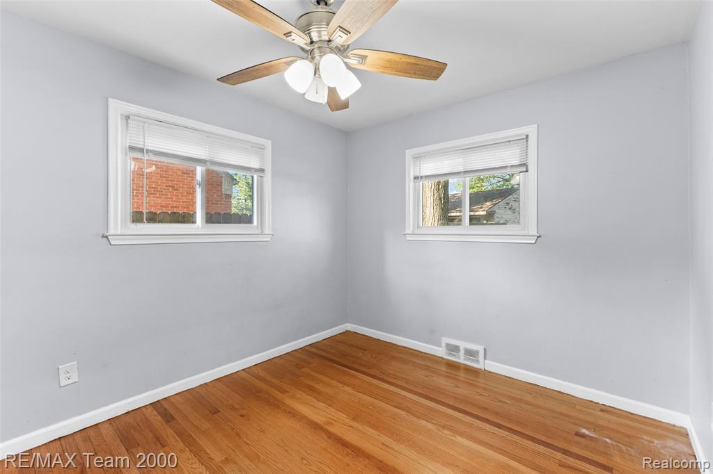 7919 Harding Street, Taylor, MI 48180 — Photo 17