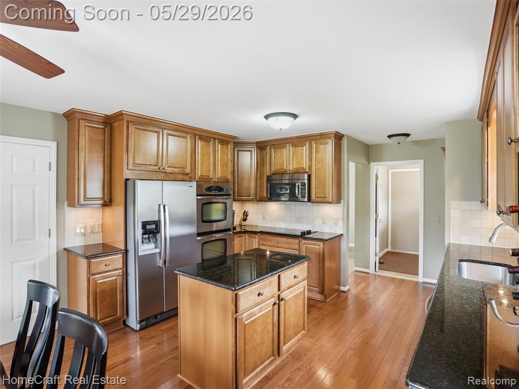 45088 DANBURY Road, Canton, MI 48188 — Photo 15