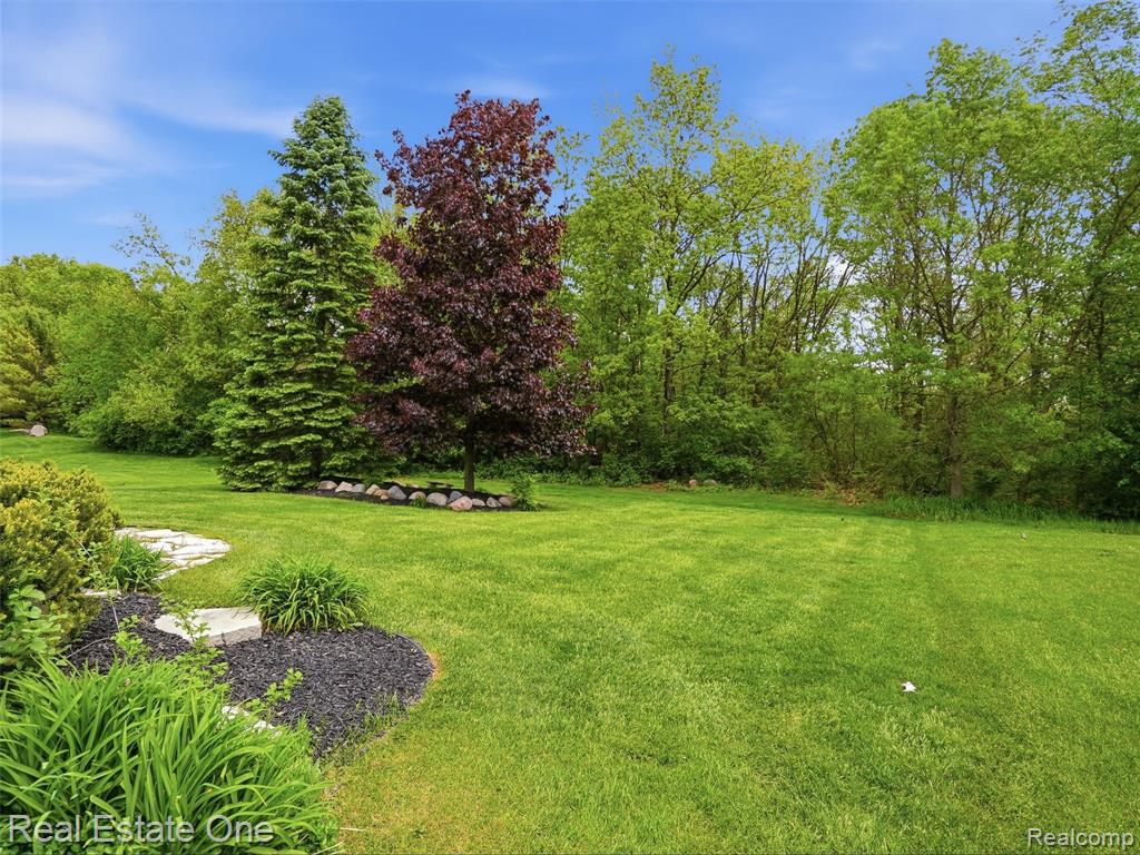 1786 Four Seasons Drive, Howell, MI 48843 — Photo 46