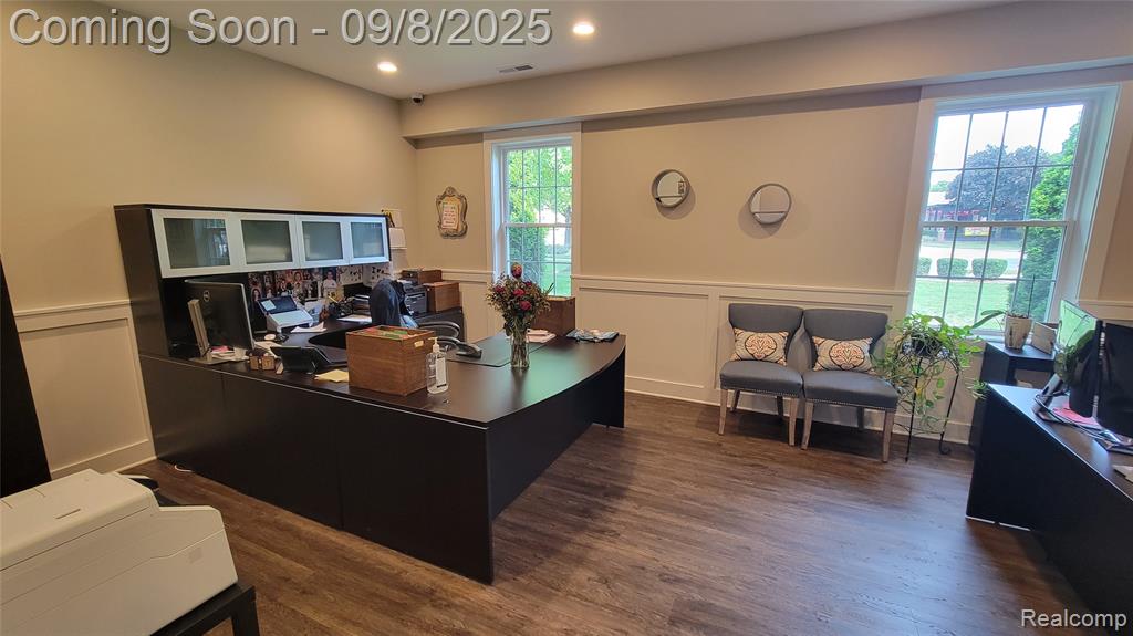 39475 Ann Arbor Road E, Plymouth, MI 48170 — Photo 17