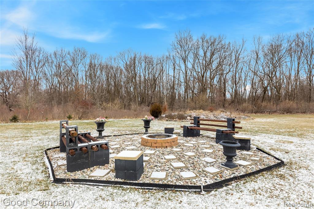 7526 Summer Breeze Trail, Howell, MI 48843 — Photo 37