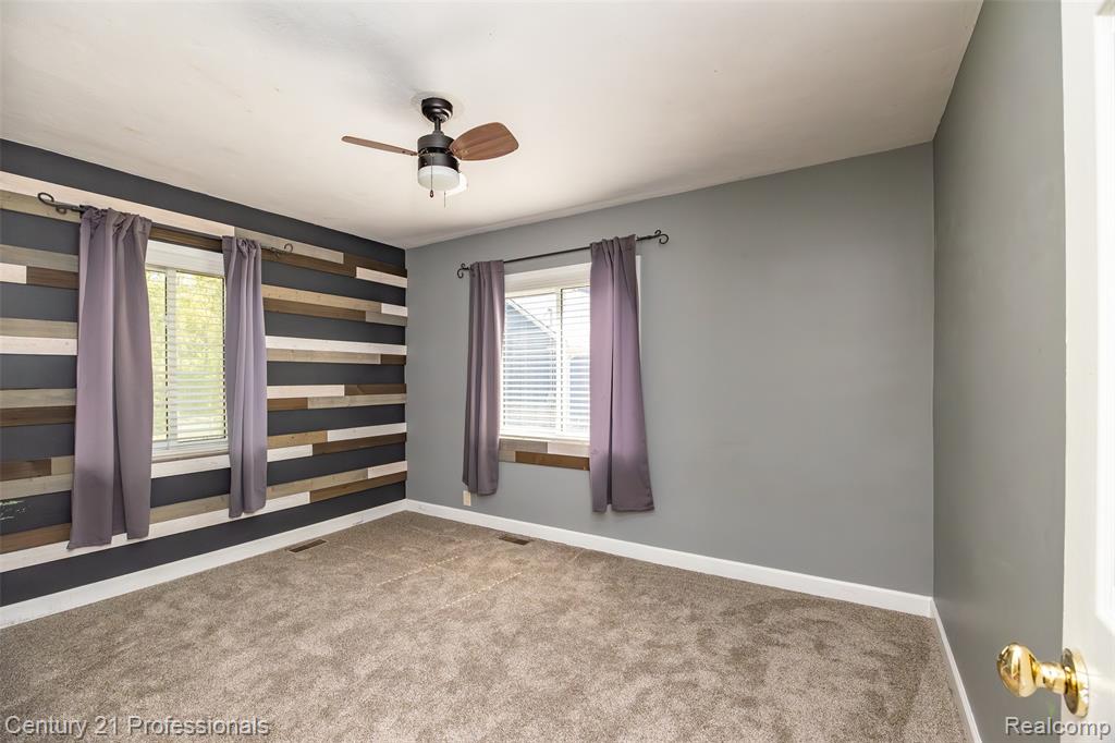 3251 Mann Road, Clarkston, MI — Photo 26