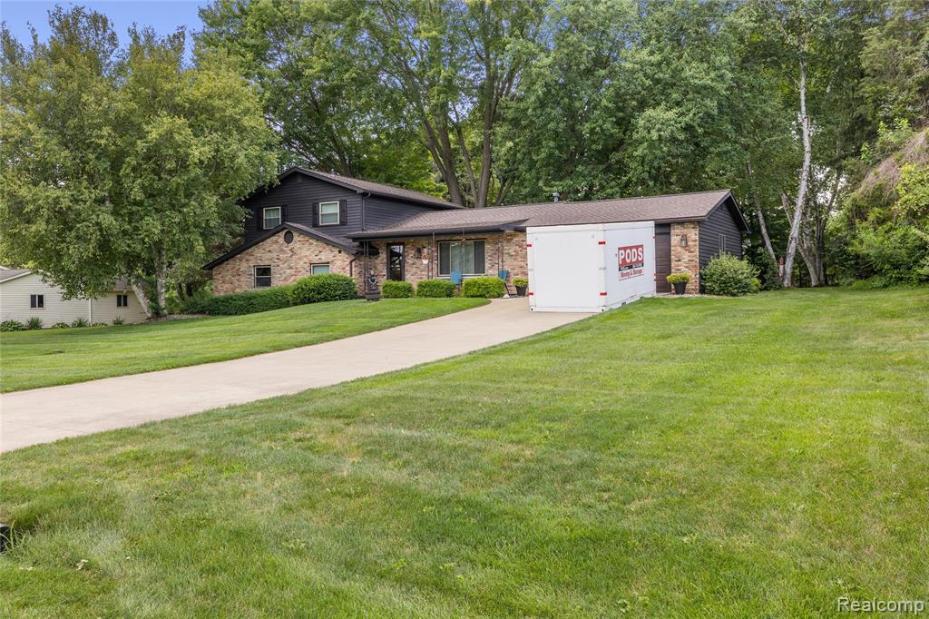 6180 Meyer Avenue, Brighton, MI 48116 — Photo 36