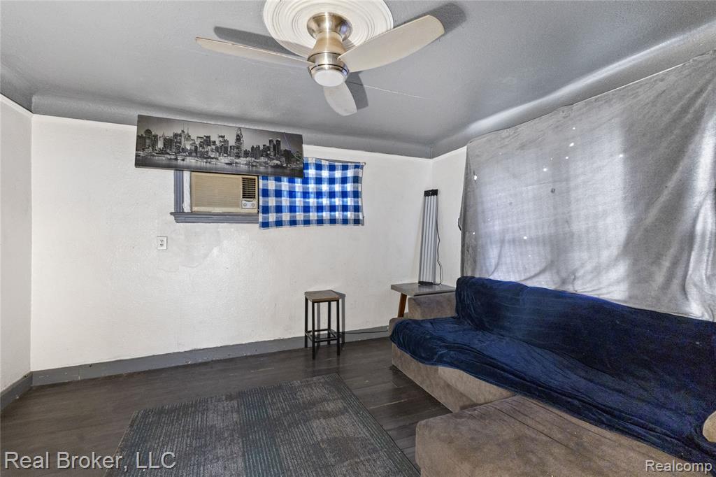 8155 Molena Street, Detroit, MI 48234 — Photo 13