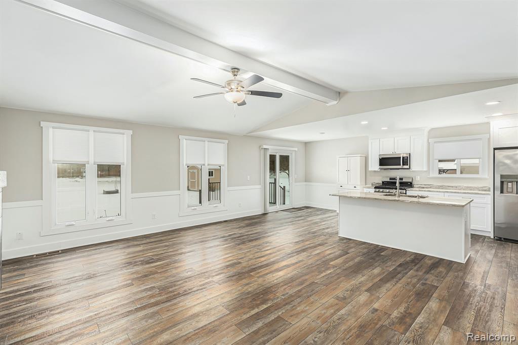 7725 Mary Lou Court, Shelby Twp, MI 48317 — Photo 3
