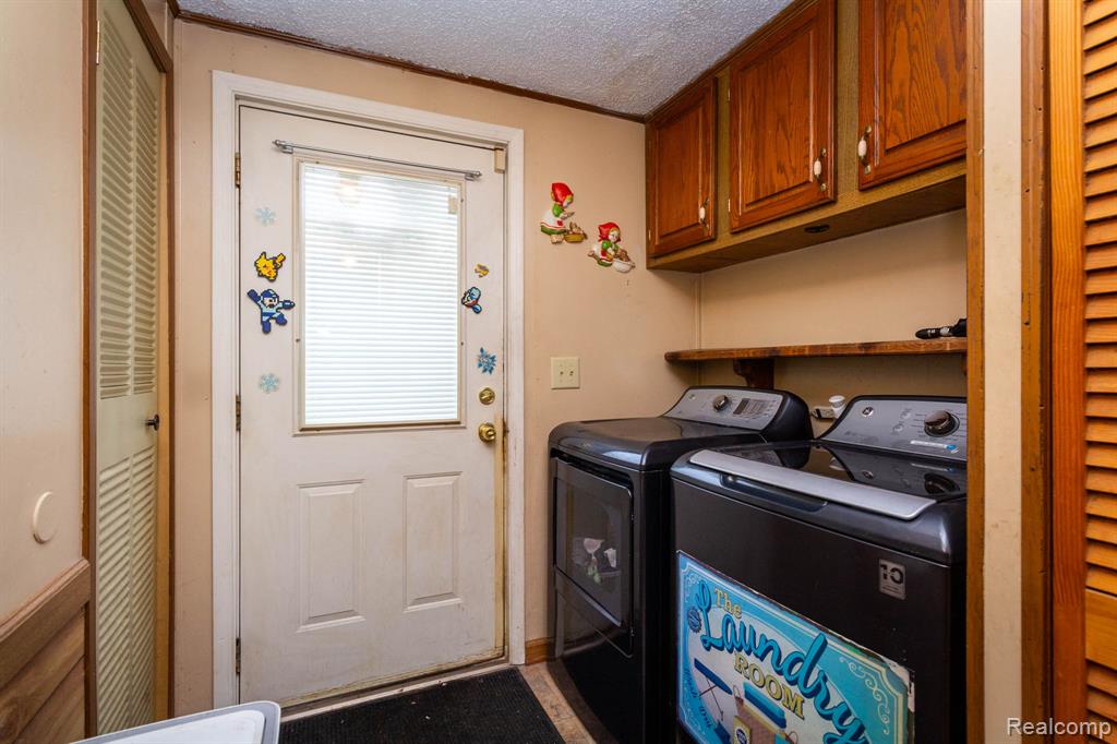 8200 Oakville Waltz Road, Belleville, MI 48111 — Photo 36