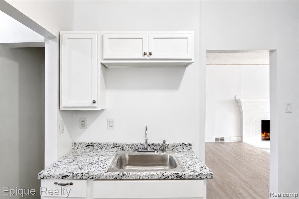 64 Glendale Street, Highland Park, MI 48203 — Photo 15
