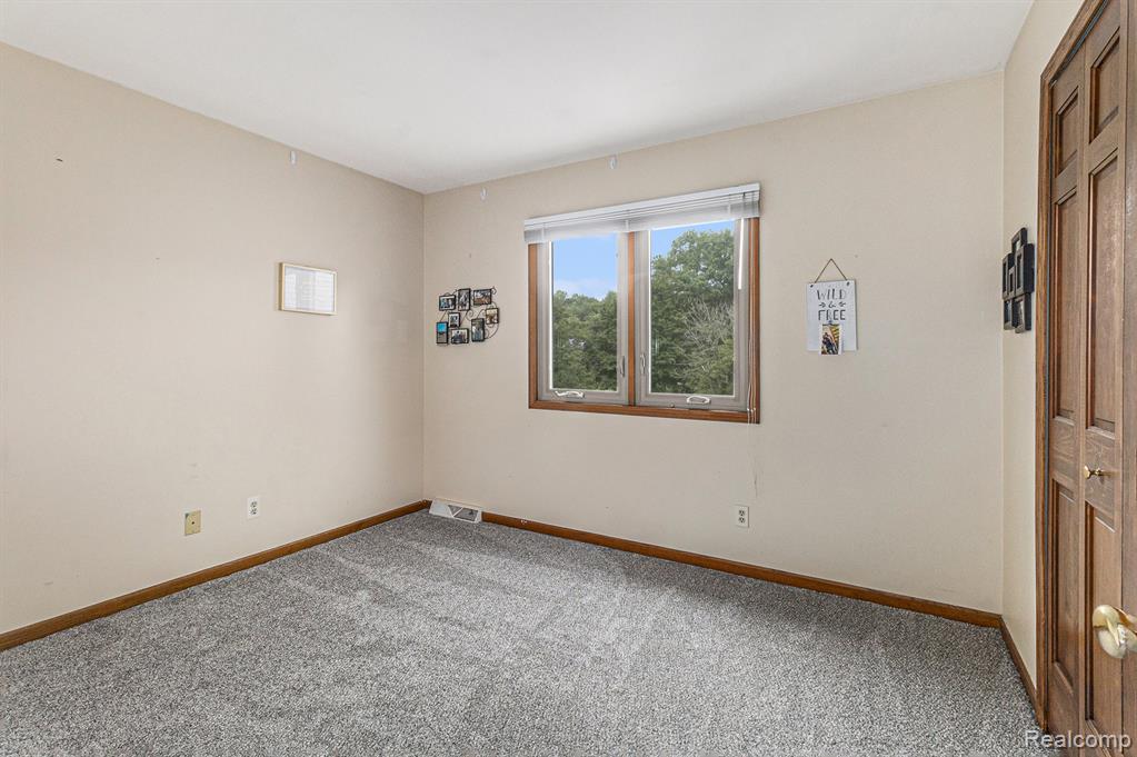5895 Meadows Drive, Clarkston, MI 48348 — Photo 34