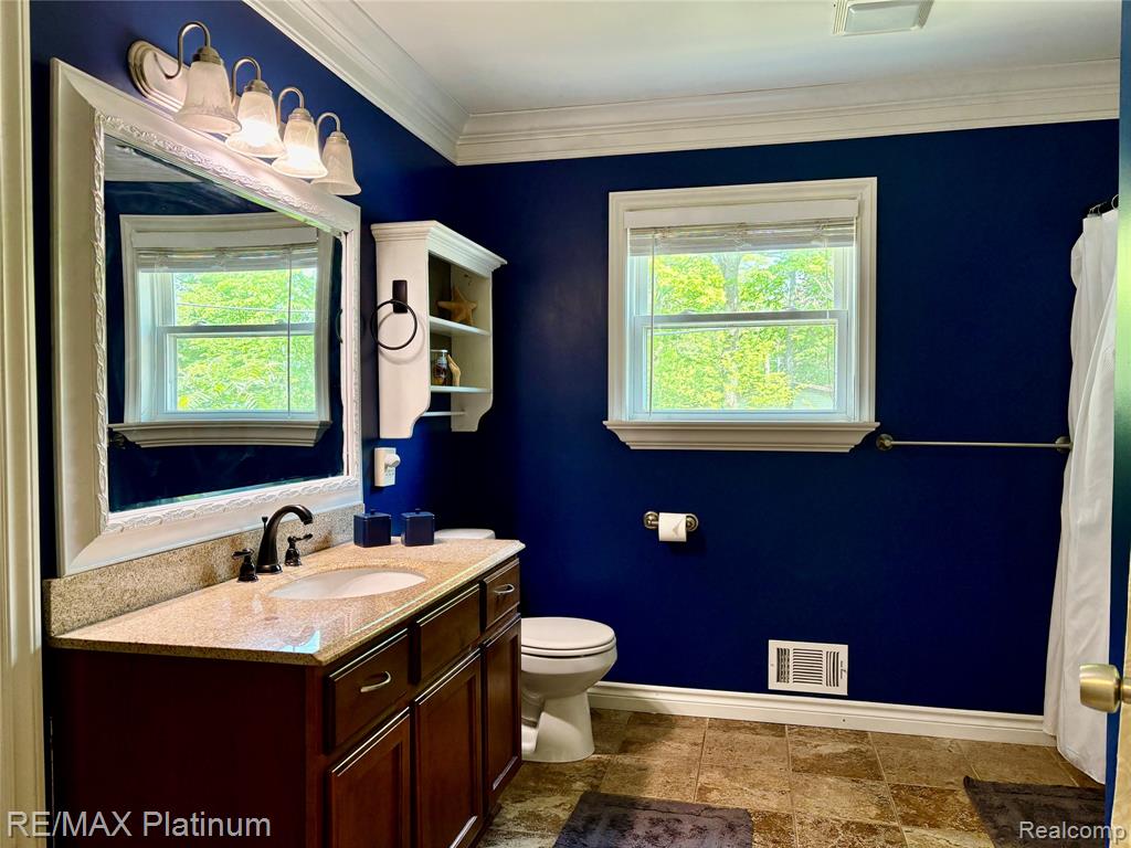 1707 Maxfield Road, Hartland, MI 48353 — Photo 11