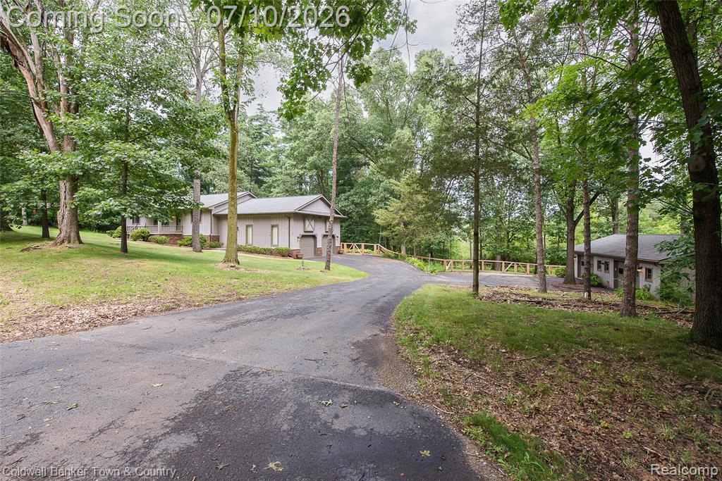 5211 Strawberry Lake Road, Whitmore Lake, MI 48189 — Photo 45