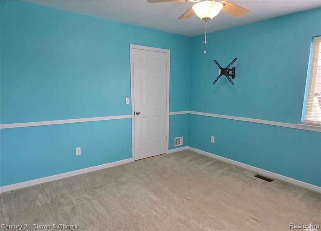 23756 Waterview Drive, New Boston, MI 48164 — Photo 19