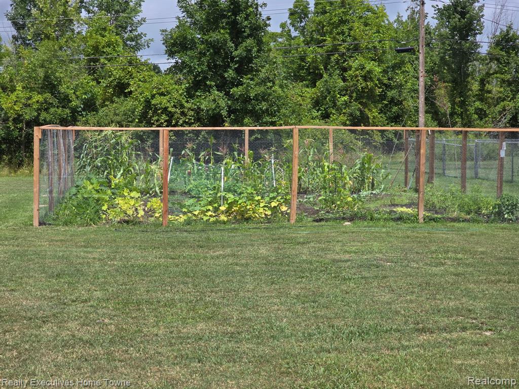 5938 Avalon Circle, Lexington, MI 48450 — Photo 21