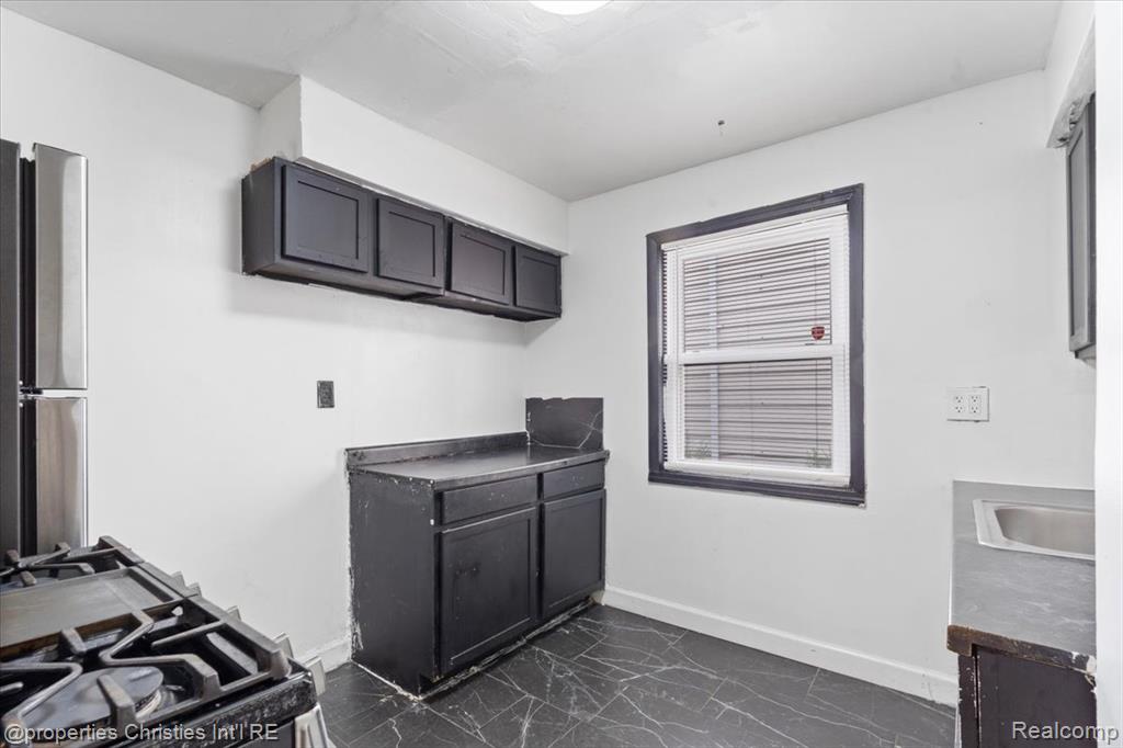 16171 Santa Rosa Drive, Detroit, MI 48221 — Photo 11