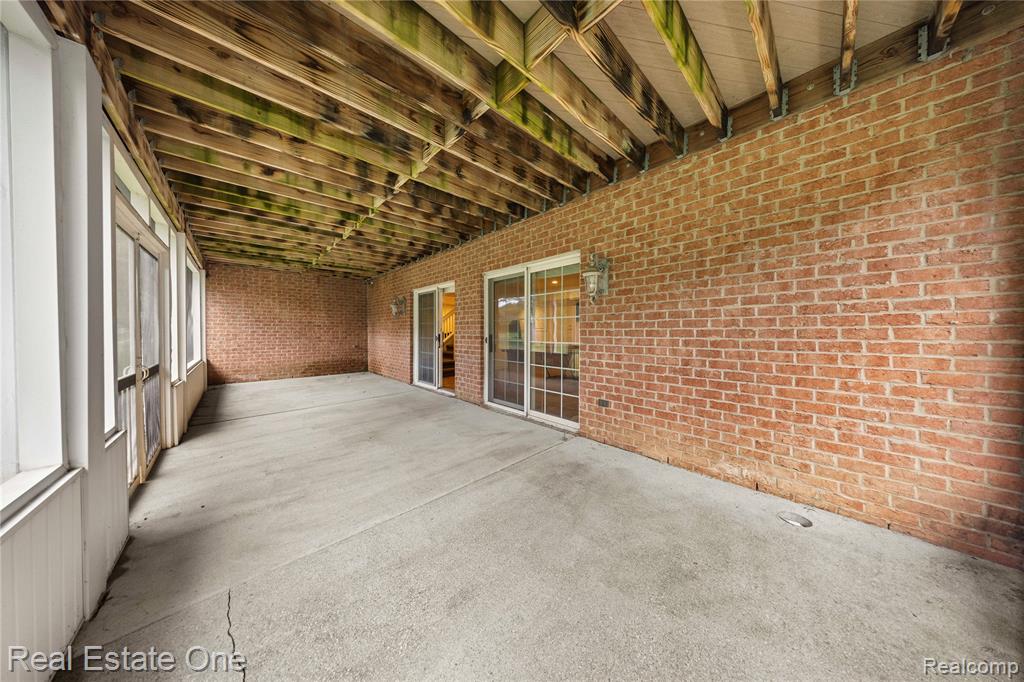 1937 Carsons Cove, Commerce Twp, MI 48390 — Photo 67