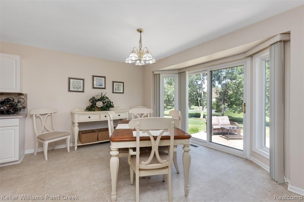 49240 Shenandoah Drive, Macomb, MI 48044 — Photo 19