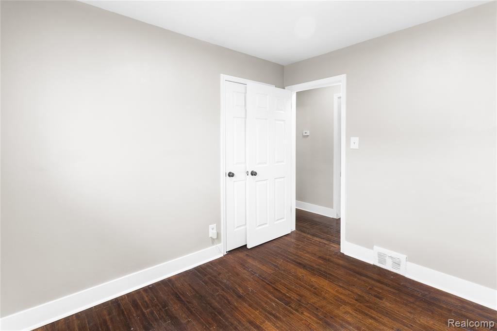6781 Iowa Street, Hamtramck, MI 48212 — Photo 18