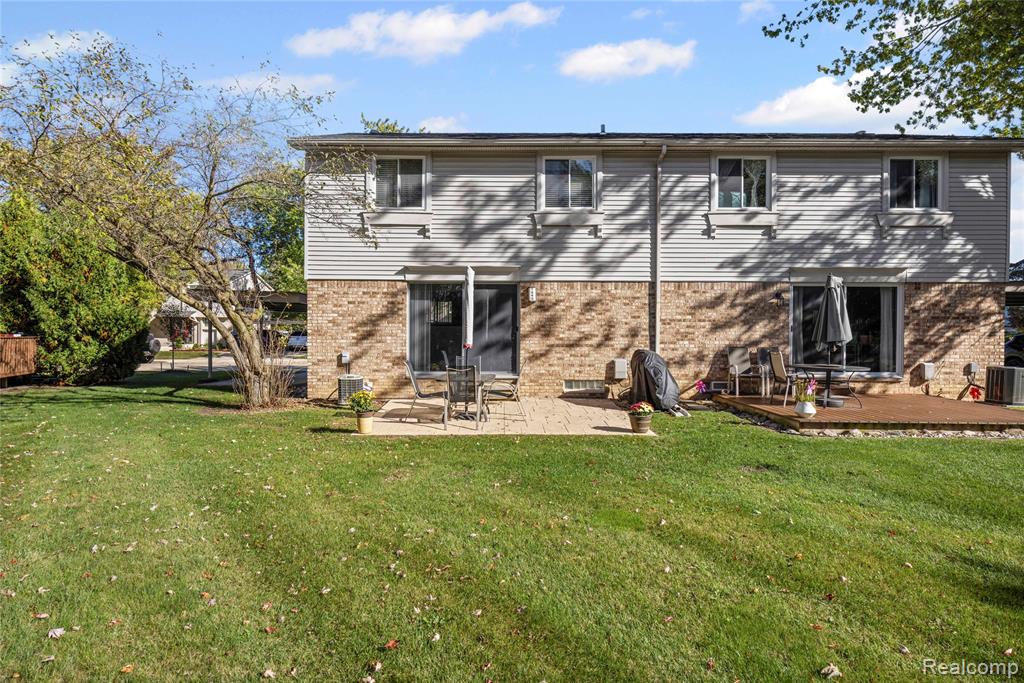 1945 W Franklin Drive, Canton, MI 48187 — Photo 33