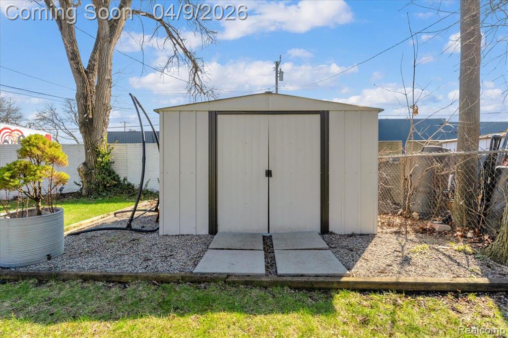 410 Stratford Road, Ferndale, MI 48220 — Photo 31