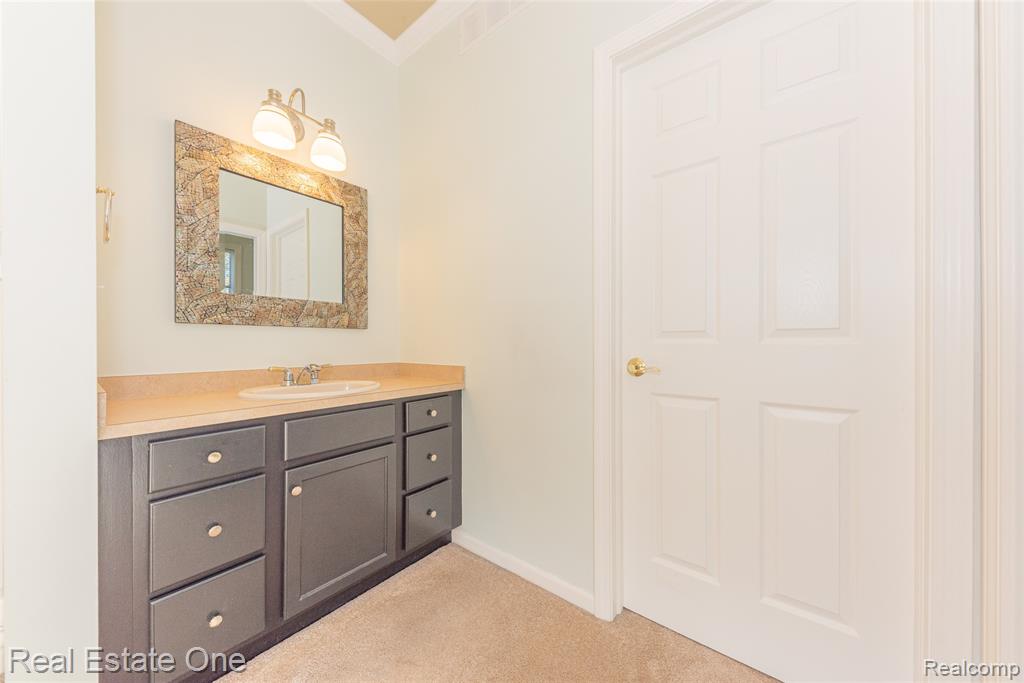 9970 Whispering Woods Drive, Pinckney, MI 48169 — Photo 10