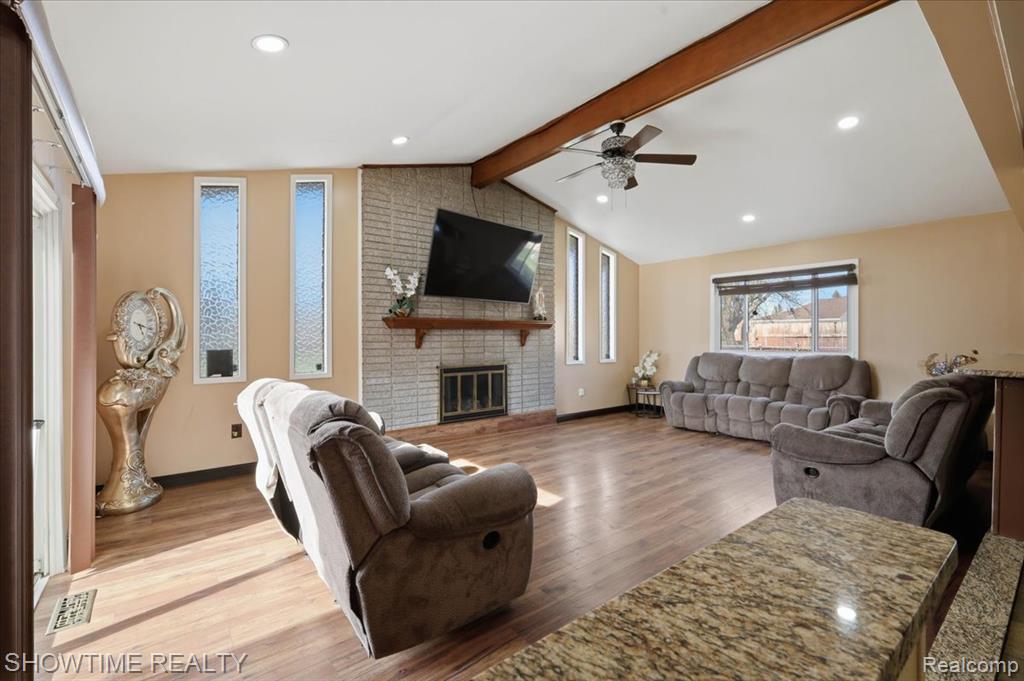 16515 Cederama Drive, Clinton Twp, MI 48038 — Photo 12