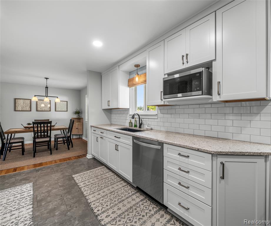 43960 Parkside Street, Canton, MI 48187 — Photo 17