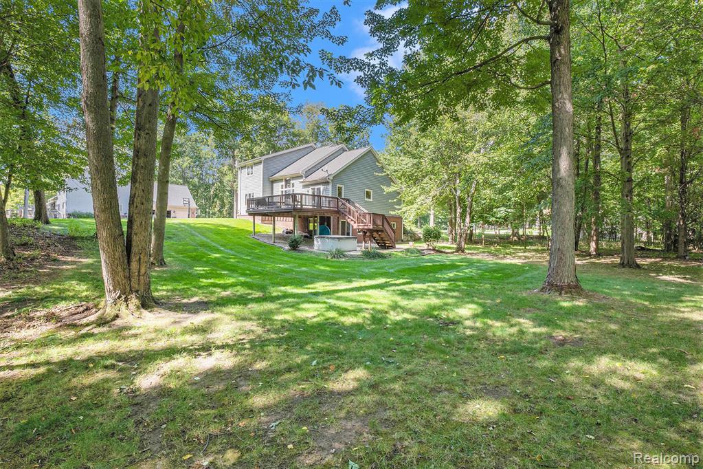 1799 Elkridge Circle, Highland, MI 48356 — Photo 32