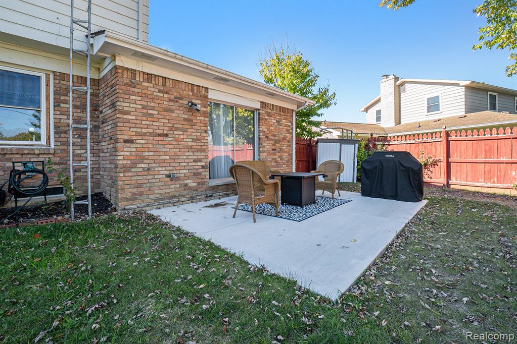 6137 Pebbleshire Drive, Grand Blanc, MI 48439 — Photo 29
