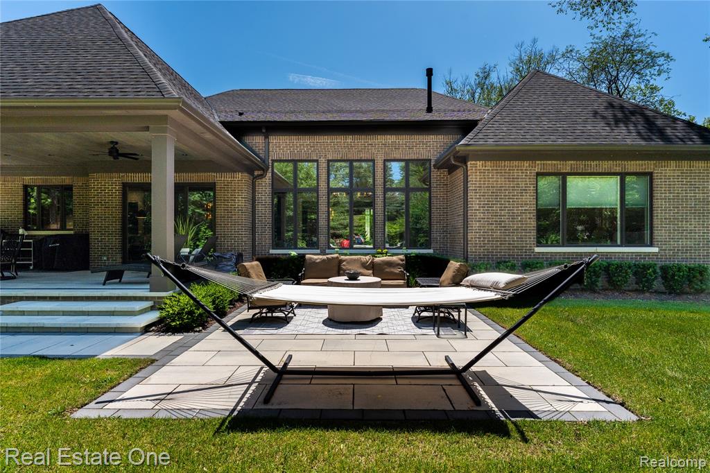 3370 Bloomcrest Drive, Bloomfield Hills, MI, 48304