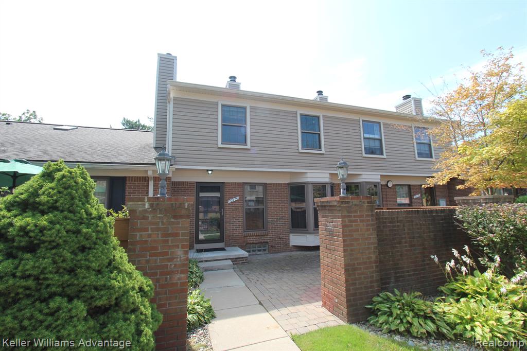 22180 Pondview, Novi, MI — front exterior