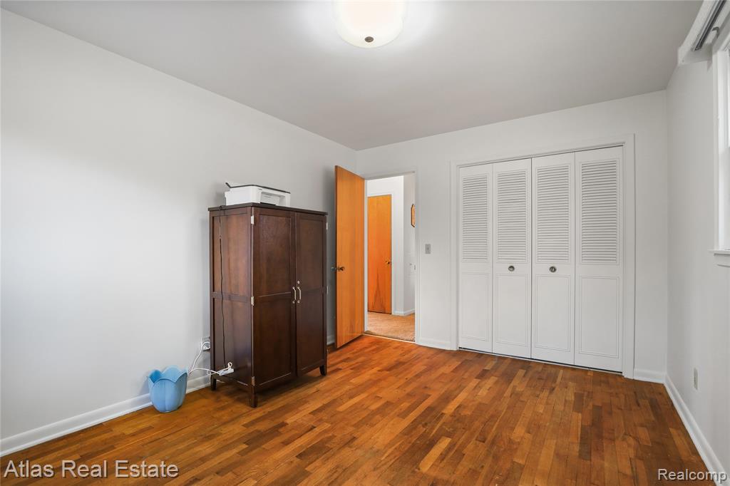 4386 Bennett Drive, Burton, MI 48519 — Photo 41