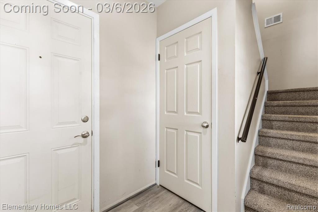 38181 Bradwood Court, Harrison Township, MI — Photo 4