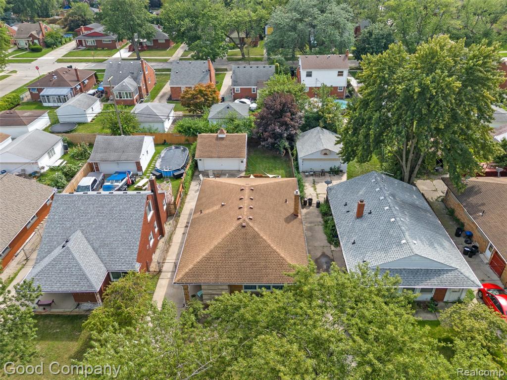 20428 Lennon Street, Harper Woods, MI 48225 — Photo 43