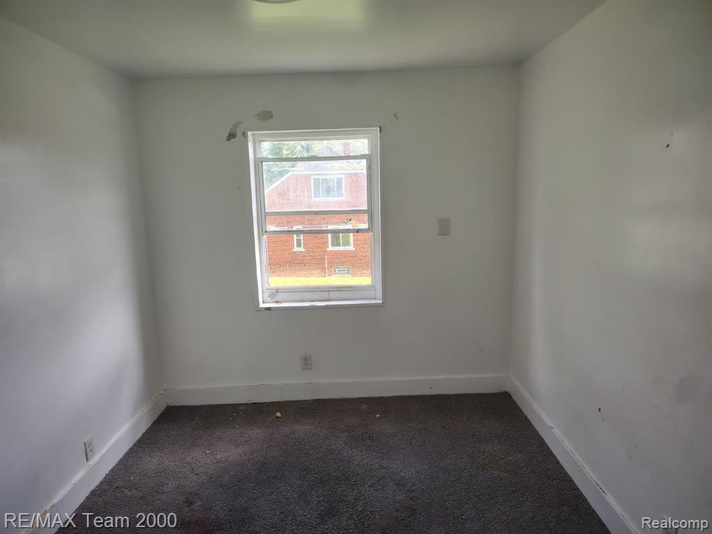 8860 Appoline Street, Detroit, MI 48228 — Photo 42