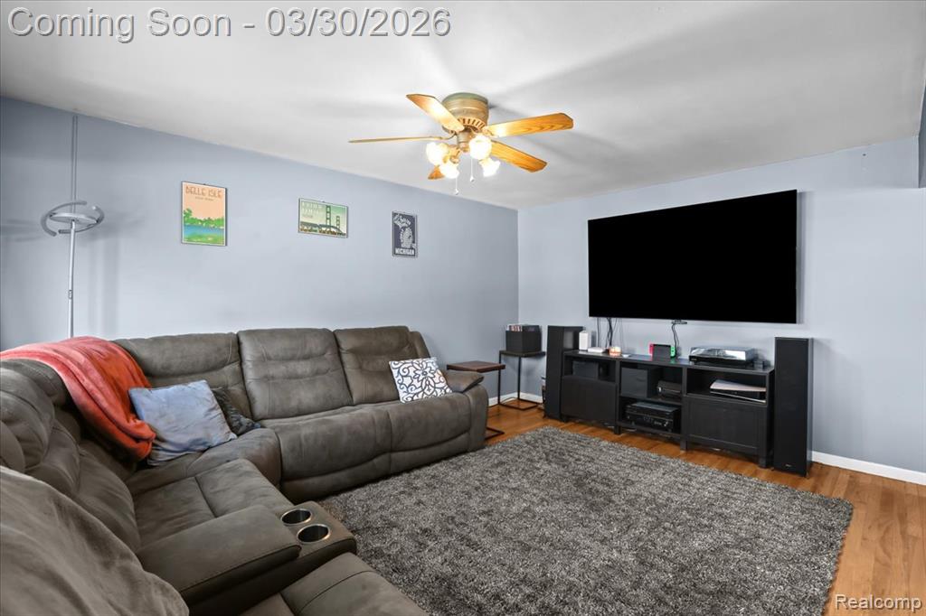 8346 Hillcrest Boulevard, Westland, MI — Photo 4