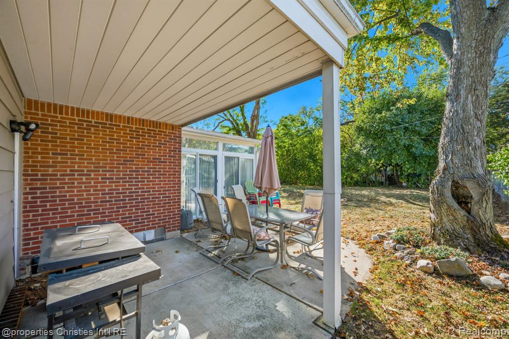 549 Provincetown Lane, Plymouth, MI 48170 — Photo 31