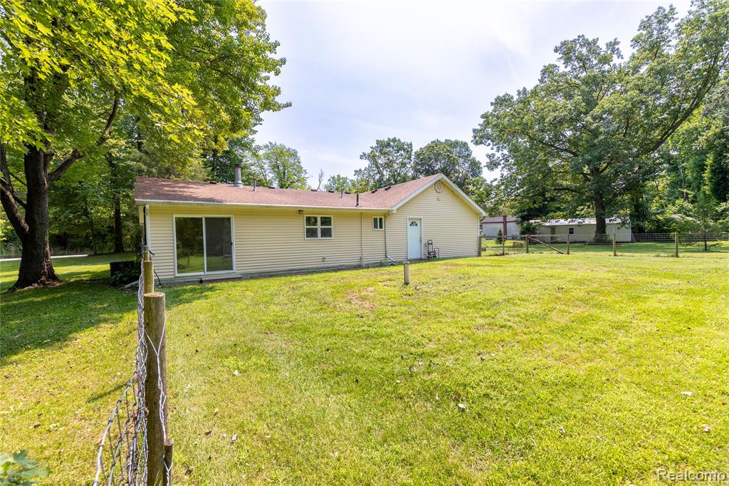 14405 Rawsonville Road, Belleville, MI 48111 — Photo 5
