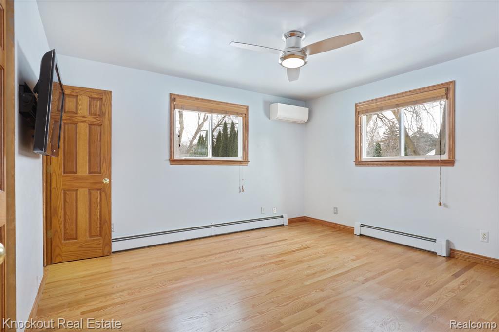 1914 Schust Road, Saginaw, MI 48604 — Photo 20