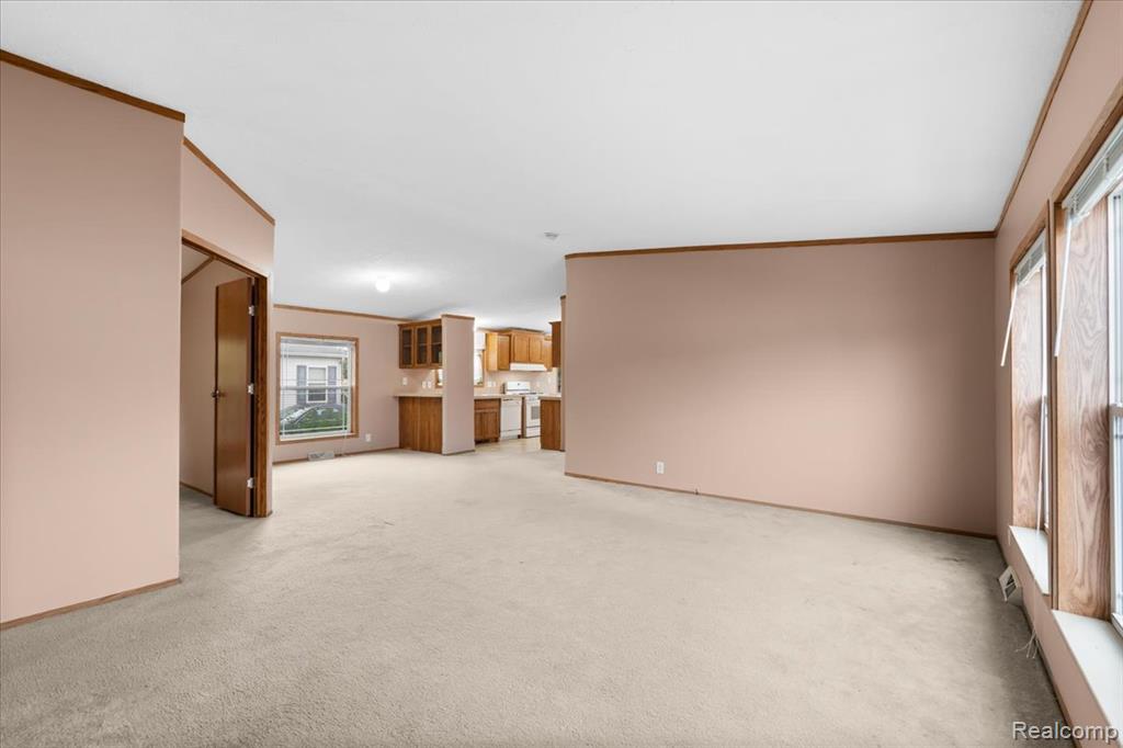 4477 Single Tree Drive, Howell, MI 48843 — Photo 2