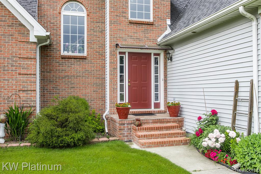 3167 Blackheath Court, Port Huron, MI 48060 — Photo 2