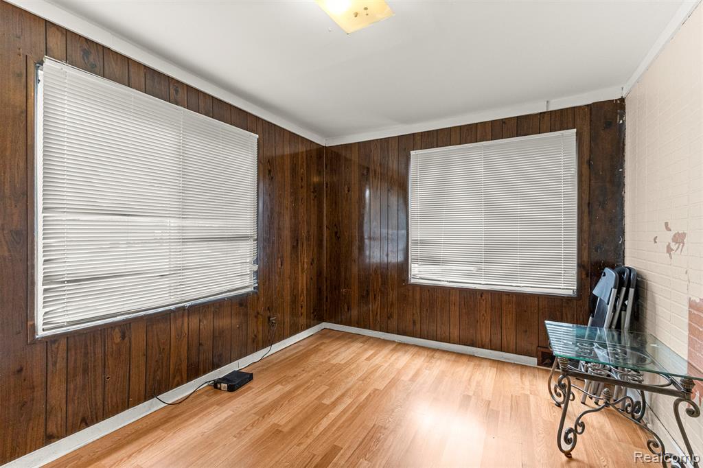 7914 WISCONSIN Street, Dearborn, MI 48126 — Photo 11