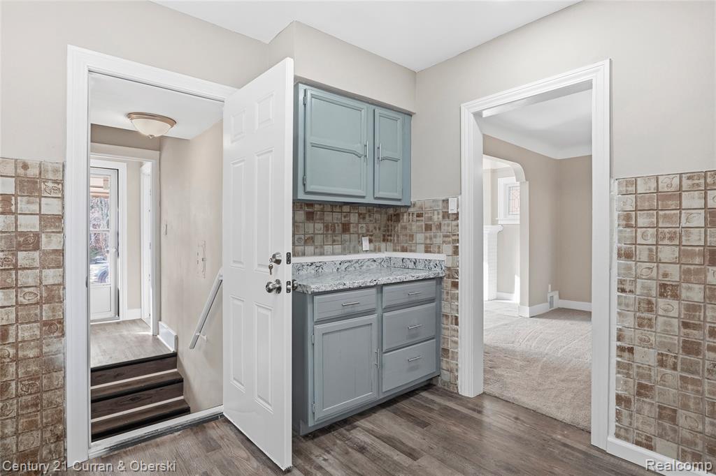 6640 Yinger Avenue, Dearborn, MI 48126 — Photo 11